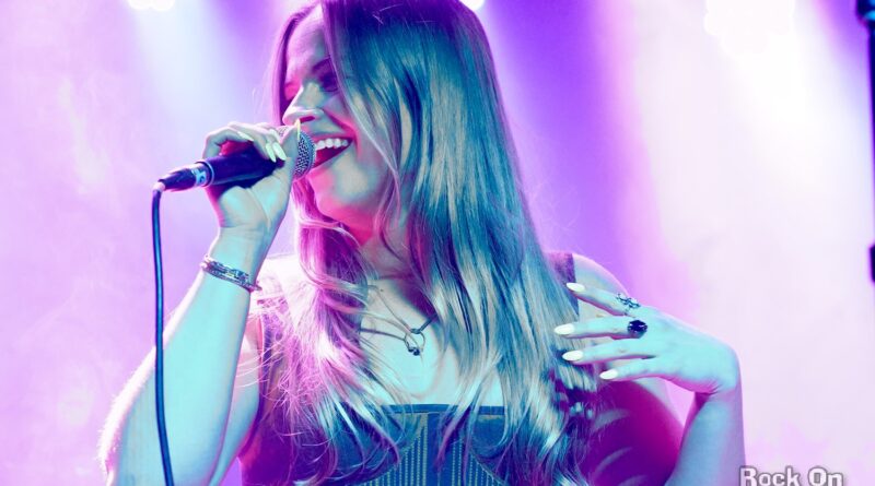 Nina & the Moonlighters