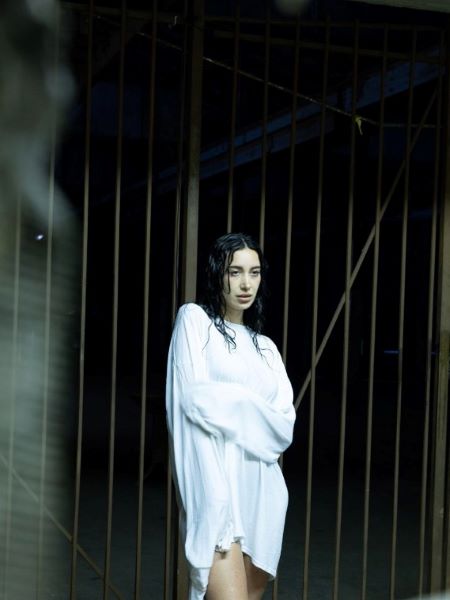 Julia Wolf_by Angelo Kritikos