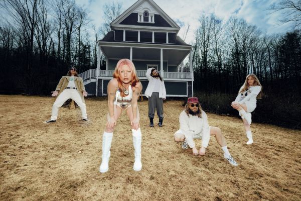 wet leg by_alice backham