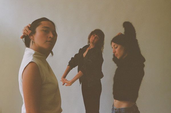 Whitney Johnson Lia Kohl & Macie Stewart by Leah Wendzinski2